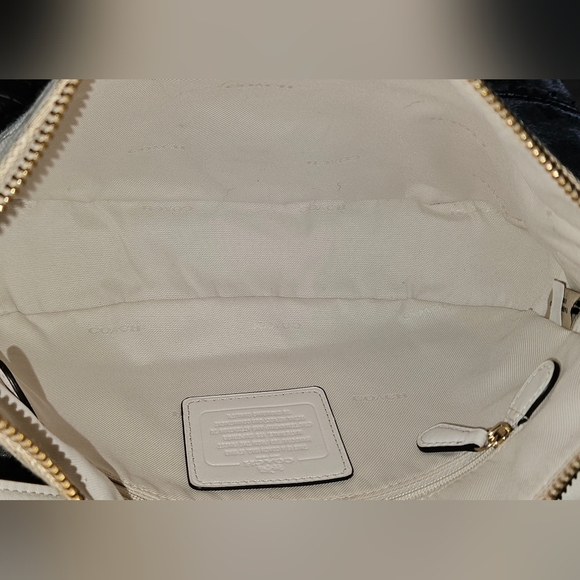 Coach Chelsea Signature Jacquard Crossbody - Picture 7 of 9